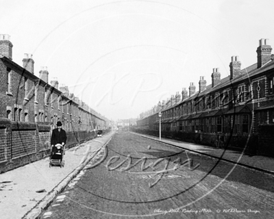 Albany Road, Reading in Berkshire c1900s