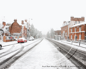 Broad Street in Wokingham on the snowy morning of Sunday 6th April 2008