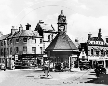 Picture of Berks - Newbury, The Broadway c1950s - N1318