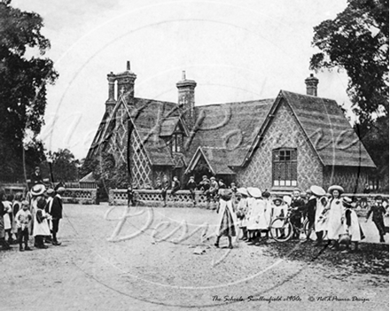 Picture of Berks - Swallowfield, The Schools c1900s - N1360