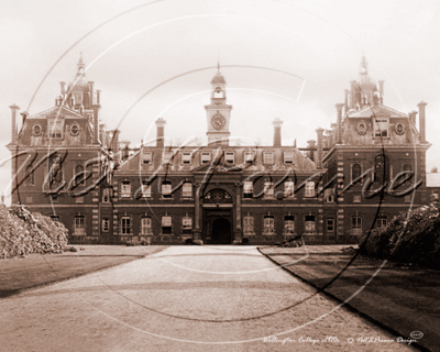 Picture of Berks - Crowthorne, Wellington College - N1478