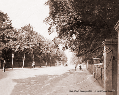 Bath Road, Reading in Berkshire c1910s