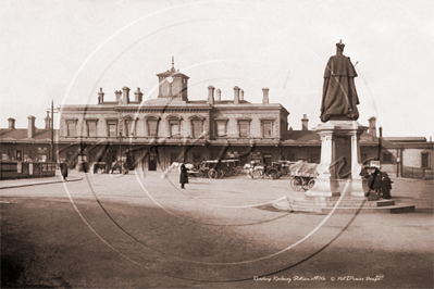 Train Station, Reading in Berkshire c1900s