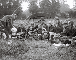 Picture of Kent - Picnickers c1890s - N260