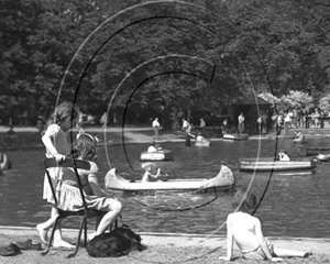 Picture of London - Regents Park Lake c1930s - N033