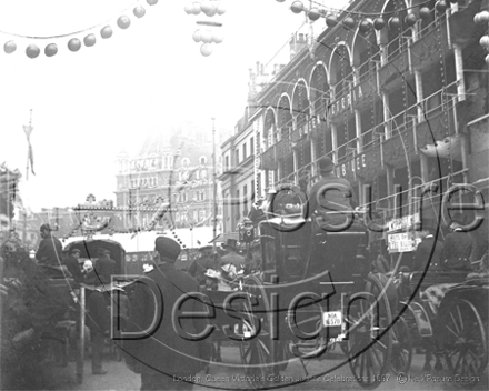 Hansom Cab during Queen Victoria's Golden Jubilee Celebrations in London 1897