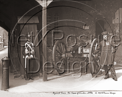 Guards at Byward Tower in the Tower of London c1890s