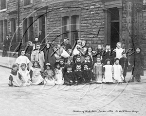 Picture of London, N - Chalk Farm Kids c1900s - N1045