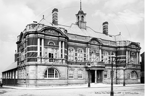 Picture of London, SW - Battersea Town Hall c1899 - N1988