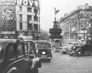 Piccadilly Circus in Central London c1950s