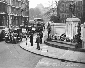 Picture of London - Hobart Place c1933 - N2000