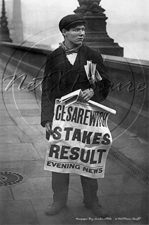 Picture of London Life - Newspaper Boy c1900s - N2141