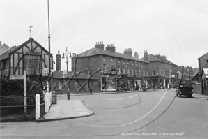 Picture of London, SW - Barnes, High Street c1930s - N2324