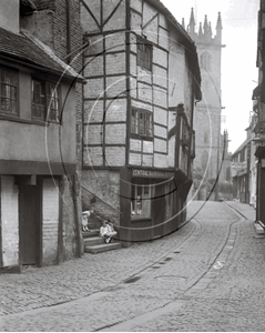 Picture of Salop - Shrewsbury, Cobbled Street c1930s - N031