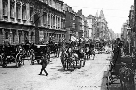 Picture of London - Piccadilly, Burlington House c1880s - N2629 