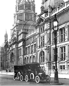 Picture of London - Victoria & Albert Museum c1900s - N492