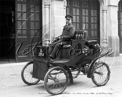 Picture of London - Whitefriars Fire Station, Carmelite Street  c1904 - N2869