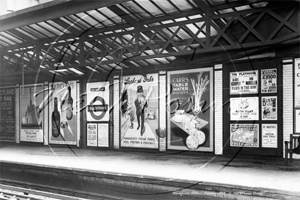 Blackfriars Train Station in London c1933