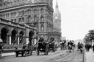 St Pancras Train Station, Euston Road in Central London c1890s
