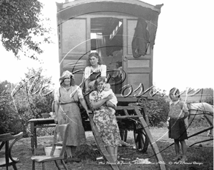 Picture of Misc - Travellers, Harris Family c1930s - N620