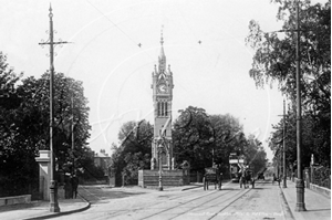Picture of Surrey - Surbiton, Claremont Road And Clock Tower c1910s - N3271