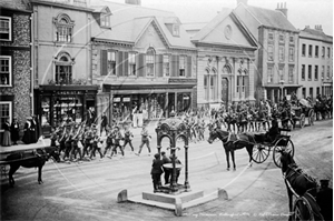 Picture of Oxon - Wallingford, High Street, Military Procession c1910s - N3314