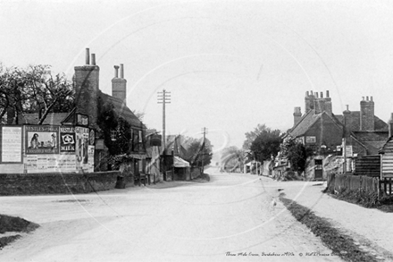 Picture of Berks - Three Mile Cross c1900s - N3391