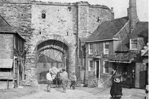 Picture of Sussex - Rye, Landgate c1870s - N3377