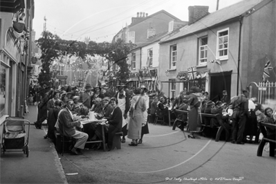 Picture of Devon - Chudleigh, Street Party c1920s - N3531