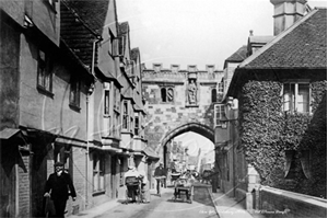 Picture of Wilts - Salisbury, Close Gate c1900s - N3631