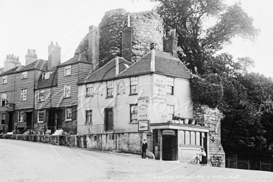 Picture of Hants - Southampton, Bargate Street and Old Town Inn c1900s - N3616