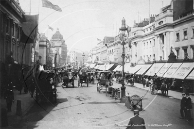 Regent Street, packed with Hansom and Growler cabs in London c1907