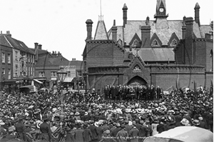 Picture of Berks - Wokingham, Market Place and Town Hall, Proclamation of King George V May 1910 - N3691