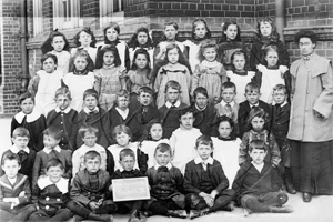 Class IX, Wokingham Road school, now called Alfred Sutton School, Reading in Berkshire c1900s