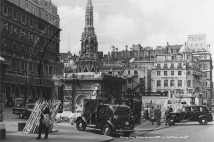 Austin FX3 Taxis, Charing Cross Station in London c1958