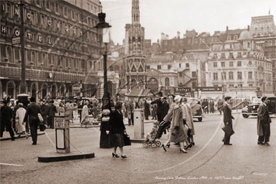 Charing Cross Station, Charing Cross in London c1958