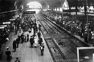 Paddington Station in West London c1913