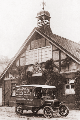 Picture of London, NW - Finchley, College Farm Express Diary c1920s - N3971