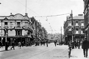 Broad Street, Reading in Berkshire c1920s