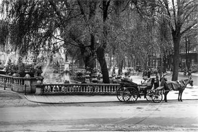 Picture of Glos - Cheltenham, The Fountain and Promenade c1920s - N4011