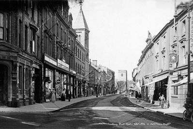 Picture of Devon - Newton Abbot, Courtenay Street c1910s - N4020