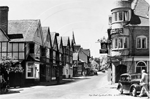 Picture of Hants - Lyndhurst, High Street c1930s - N4084