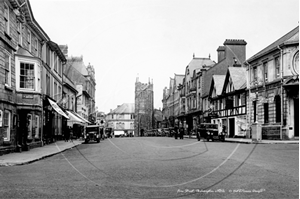 Picture of Devon - Okehampton, Fore Street c1920s - N4082