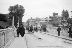 Picture of Surrey - Kingston-upon-Thames, Kingston Bridge c1900s - N4148