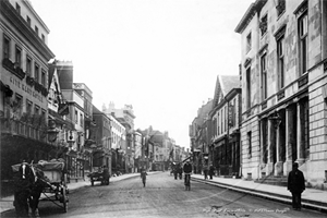 Picture of Sussex - Lewes, High Street, Showing County Hall and White Hart Hotel c1900s - N4155