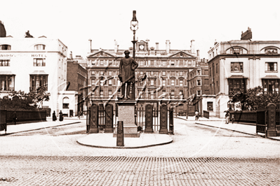 LNWR terminus, Euston Train Station in Central London c1900s