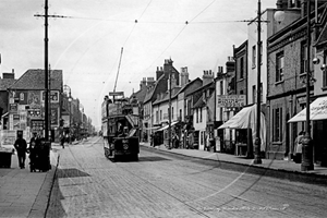 Picture of Middx - Hounslow, The Broadway c1900s - N4237
