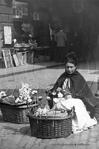 Picture of London Life - Flower Seller c1890s - N4298