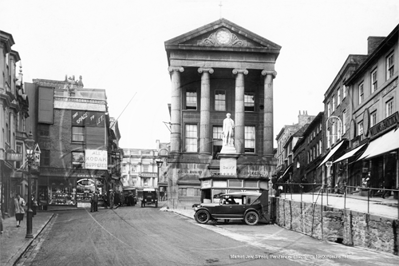 Humphrey Davy Statue, Market Jew Street, Penzance in Cornwall c1925