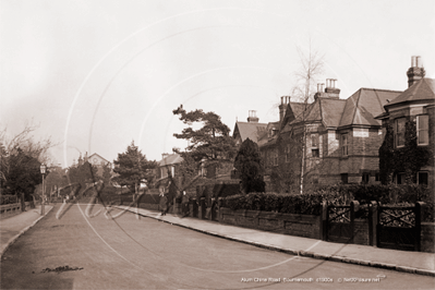 Alum Chine Road, Bournemouth in Dorset c1900s